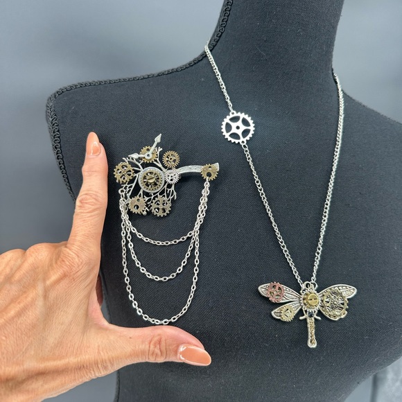 Steampunk Dragonfly Gear Necklace and Lucky Tree Brooch Set - Picture 7 of 7